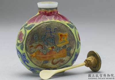 图片[2]-Glass-body painted enamel snuff bottle with auspicious symbols of prosperity, longevity, and “ruyi”, Qing dynasty, Qianlong reign (1736-1795)-China Archive